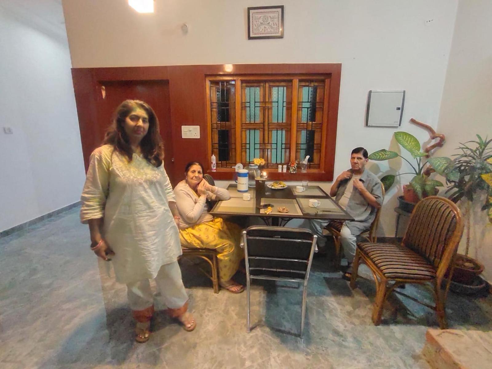 Khajuraho Glory Homestay Екстер'єр фото