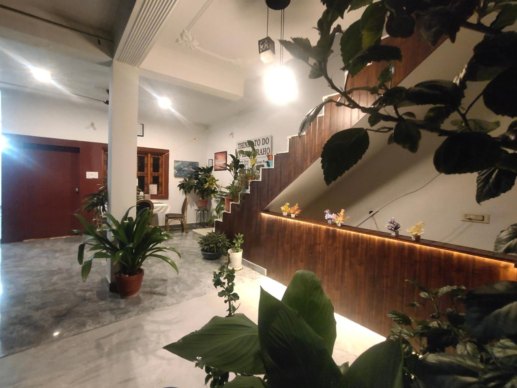 Khajuraho Glory Homestay Екстер'єр фото