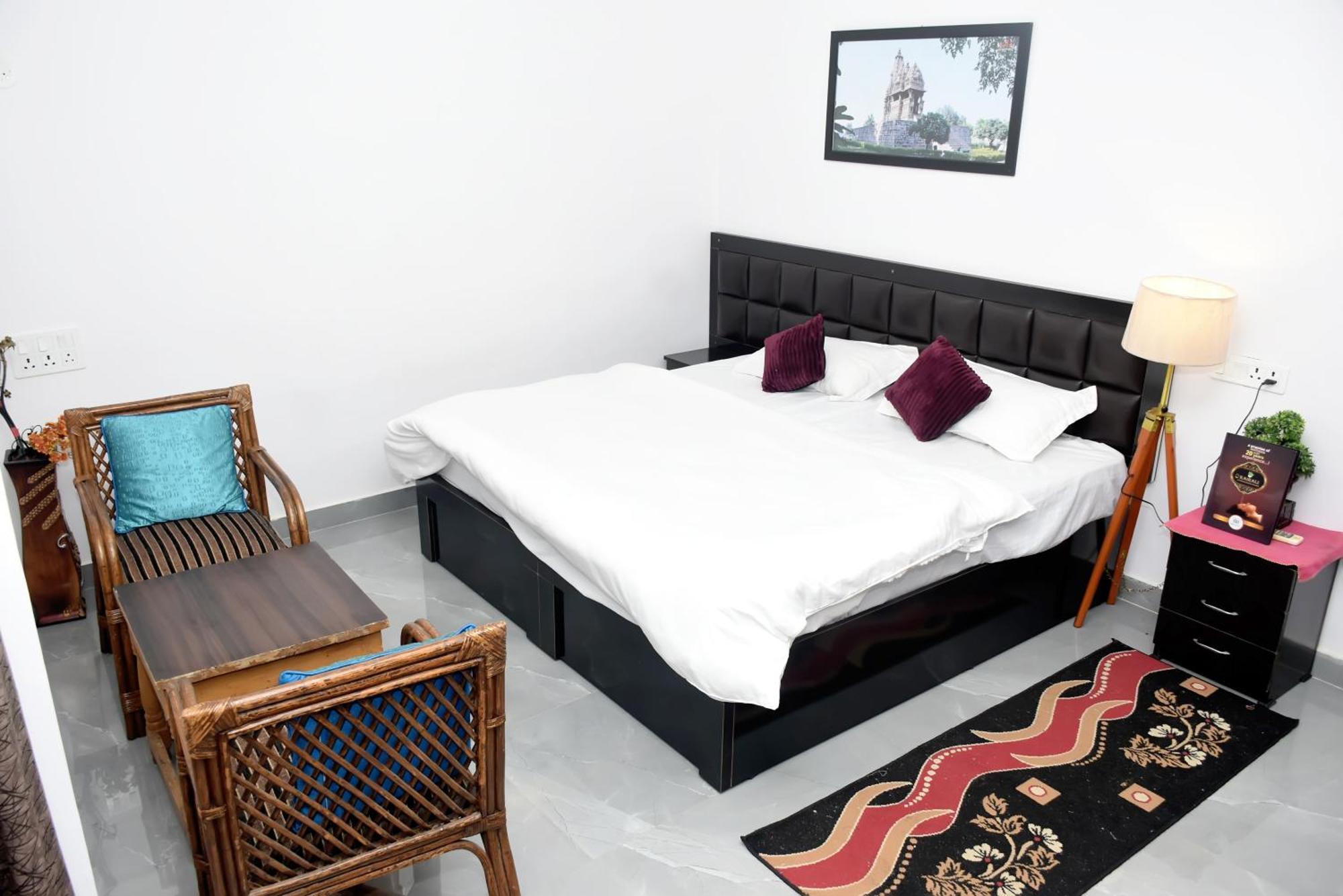 Khajuraho Glory Homestay Екстер'єр фото