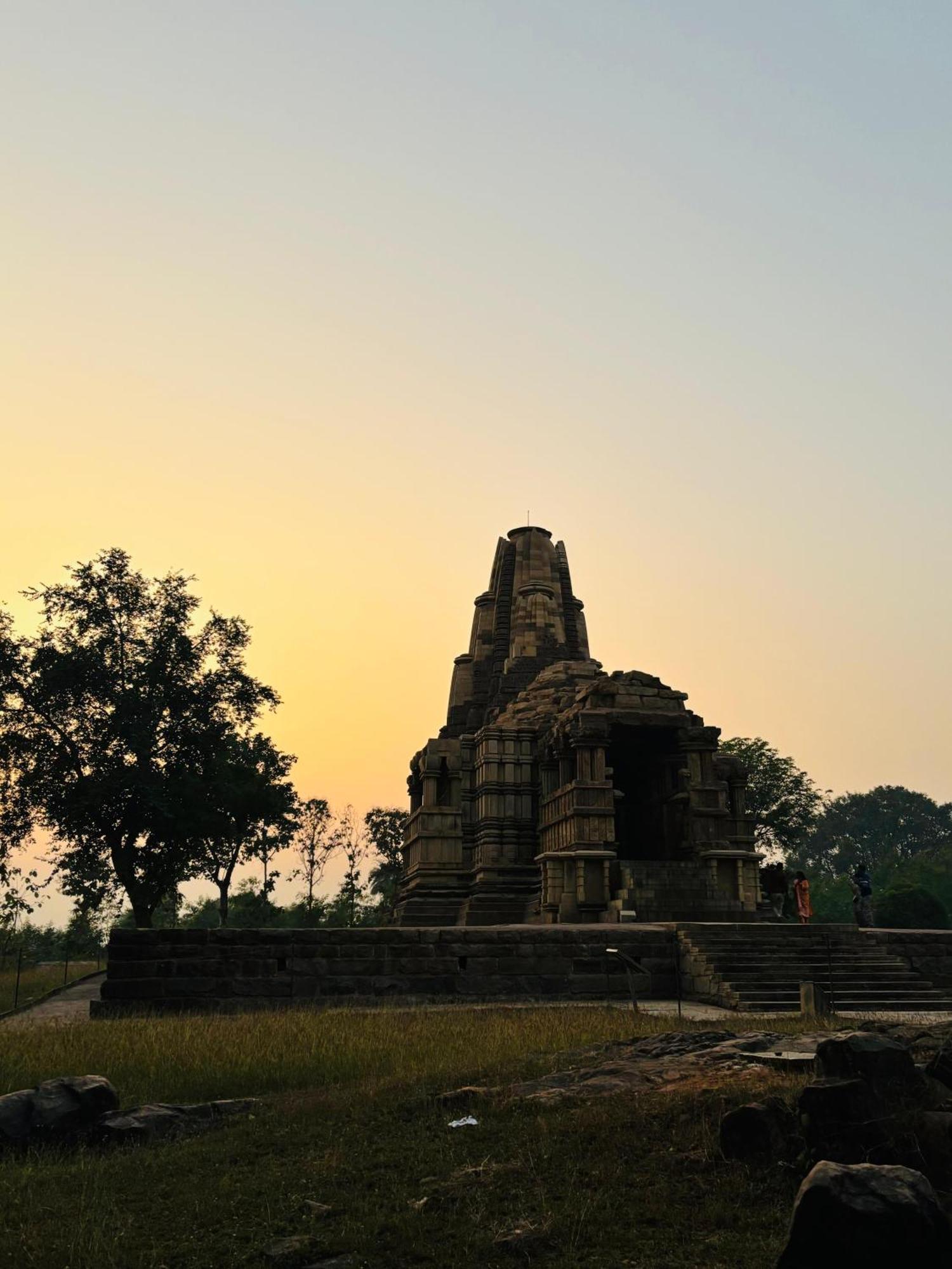 Khajuraho Glory Homestay Екстер'єр фото