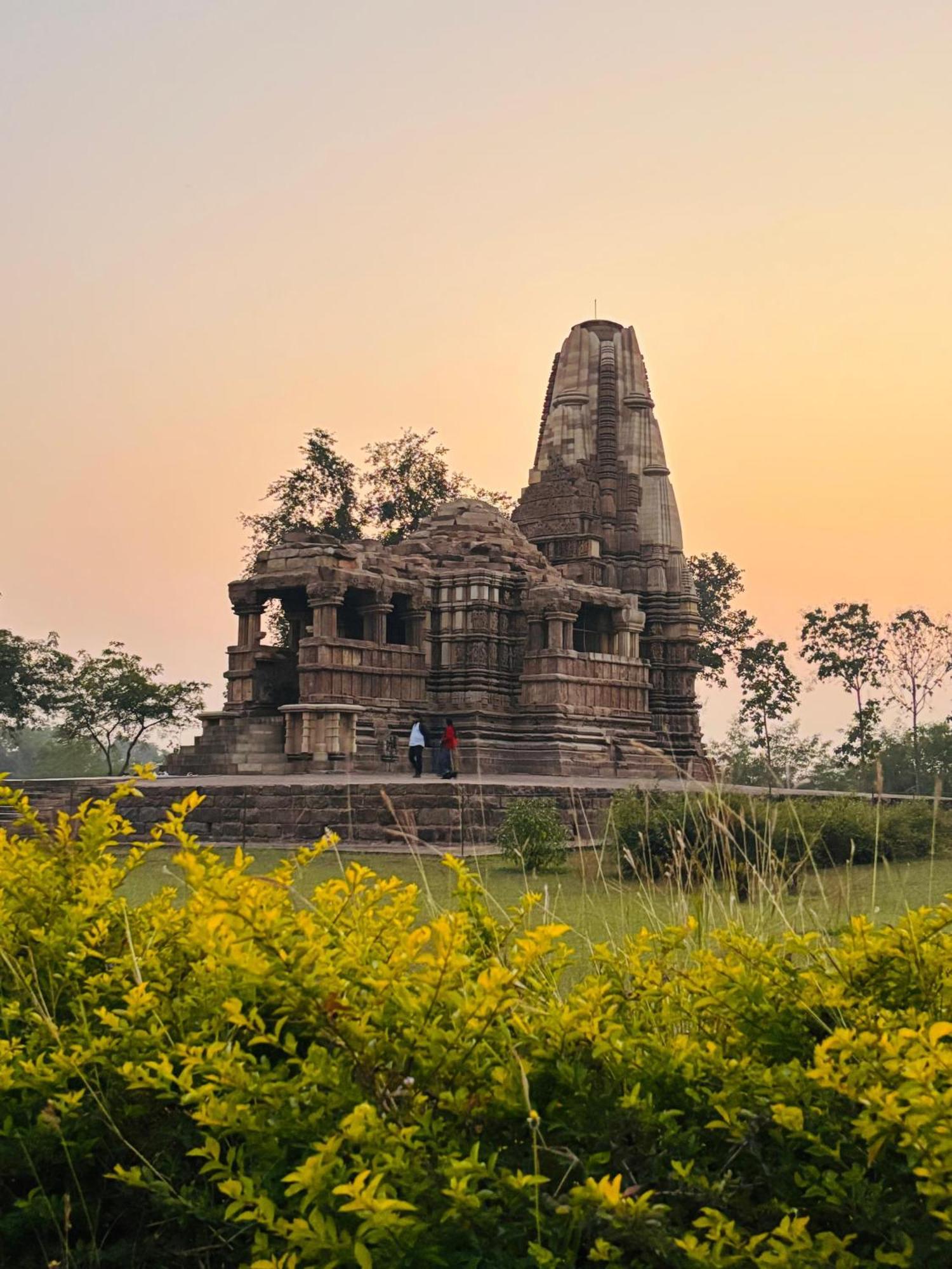 Khajuraho Glory Homestay Екстер'єр фото