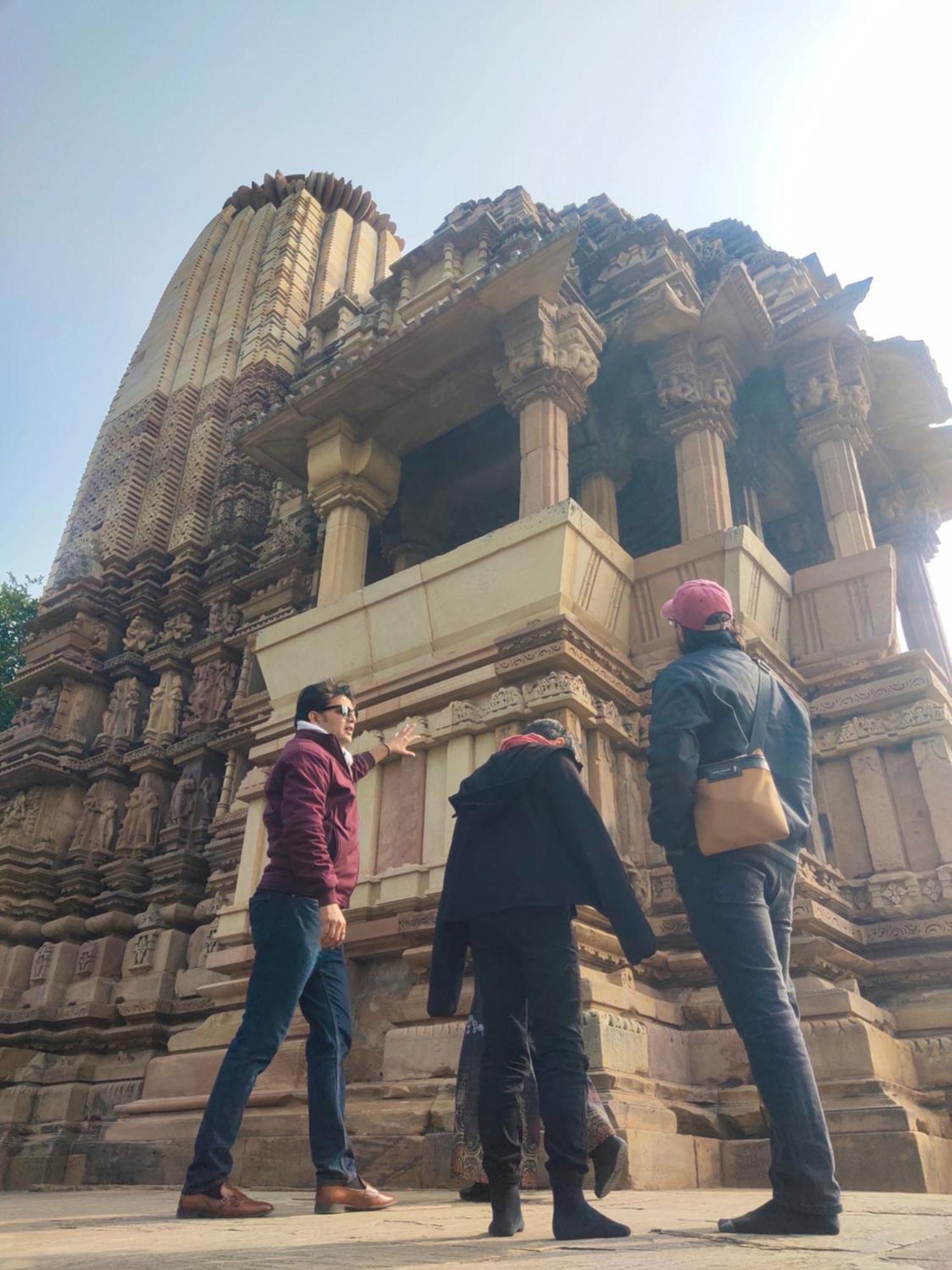 Khajuraho Glory Homestay Екстер'єр фото