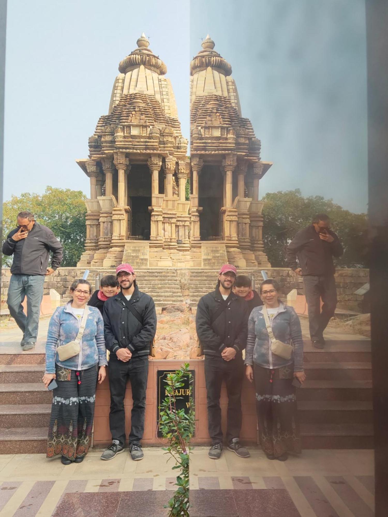 Khajuraho Glory Homestay Екстер'єр фото